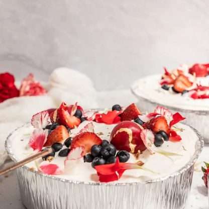 Torta tres leches y frutos rojos 5p